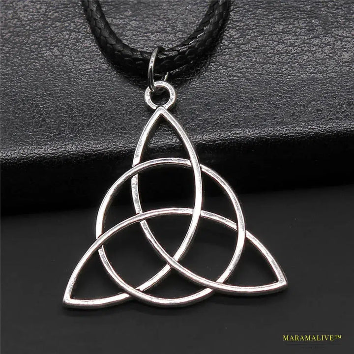 Maramalive™ Vintage Irish Knot Amulet Pendant - Ancient Scandinavian Triquetra Trinity Circle - Gothic Collectible Statement Jewelry