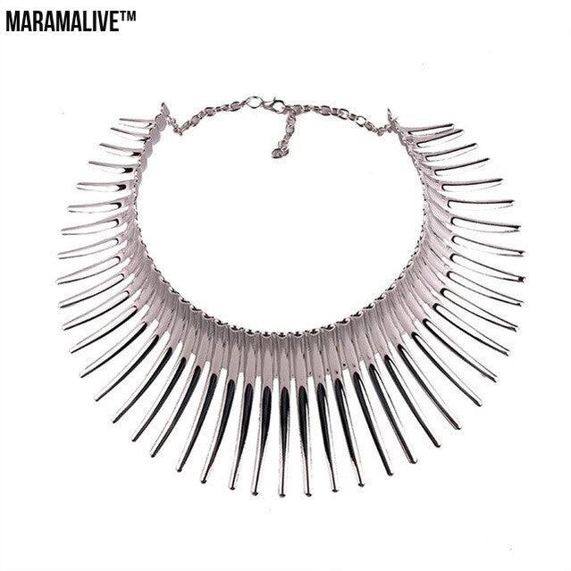 Metal mad war hedgehog necklace