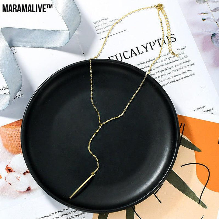 Minimalist necklace