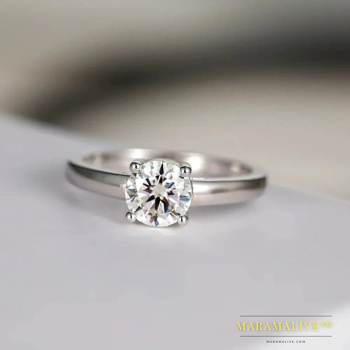 Moissanite & Diamond Engagement Rings: Affordable Luxury