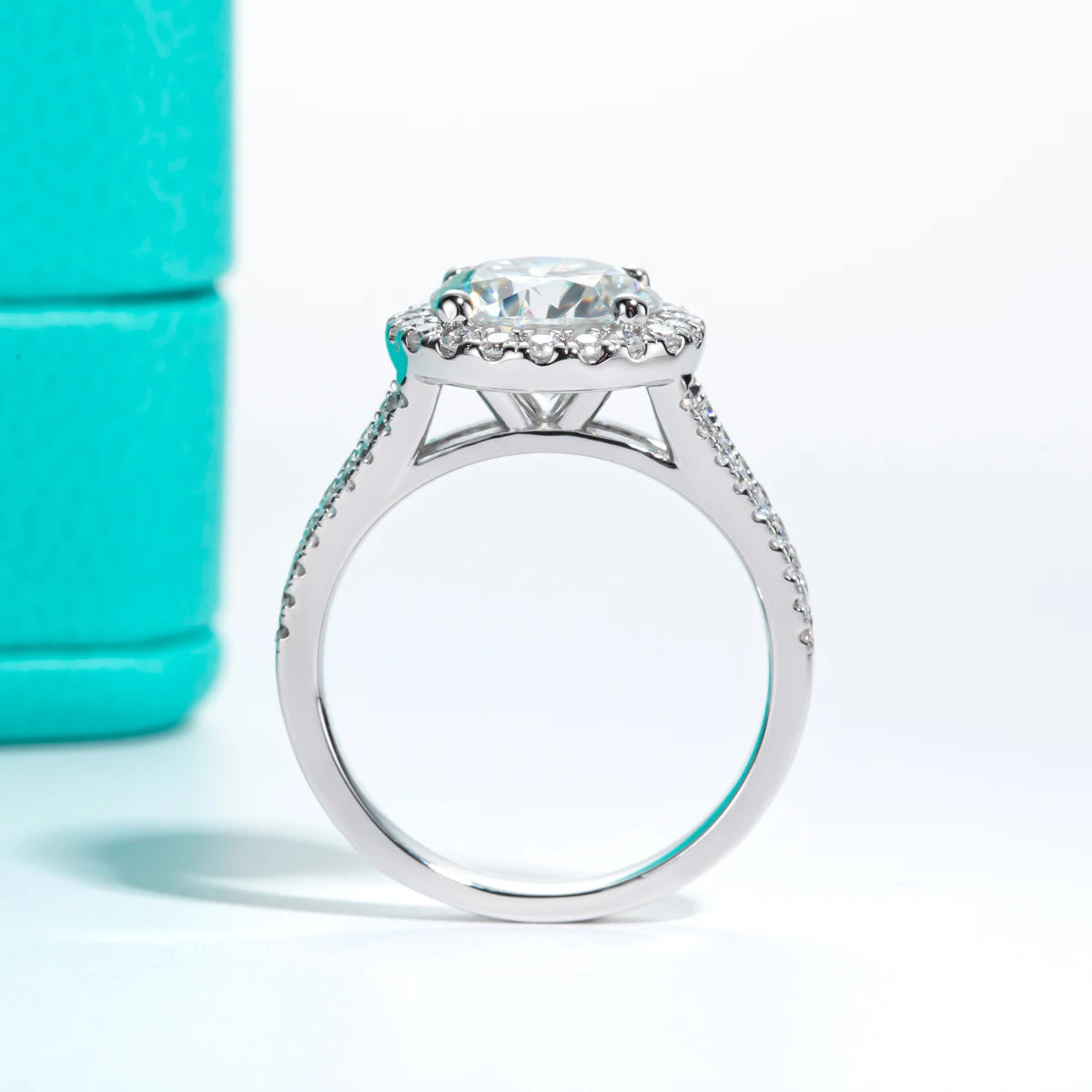 Moissanite Halo Engagement Rings: Stunning Beauty & Affordability