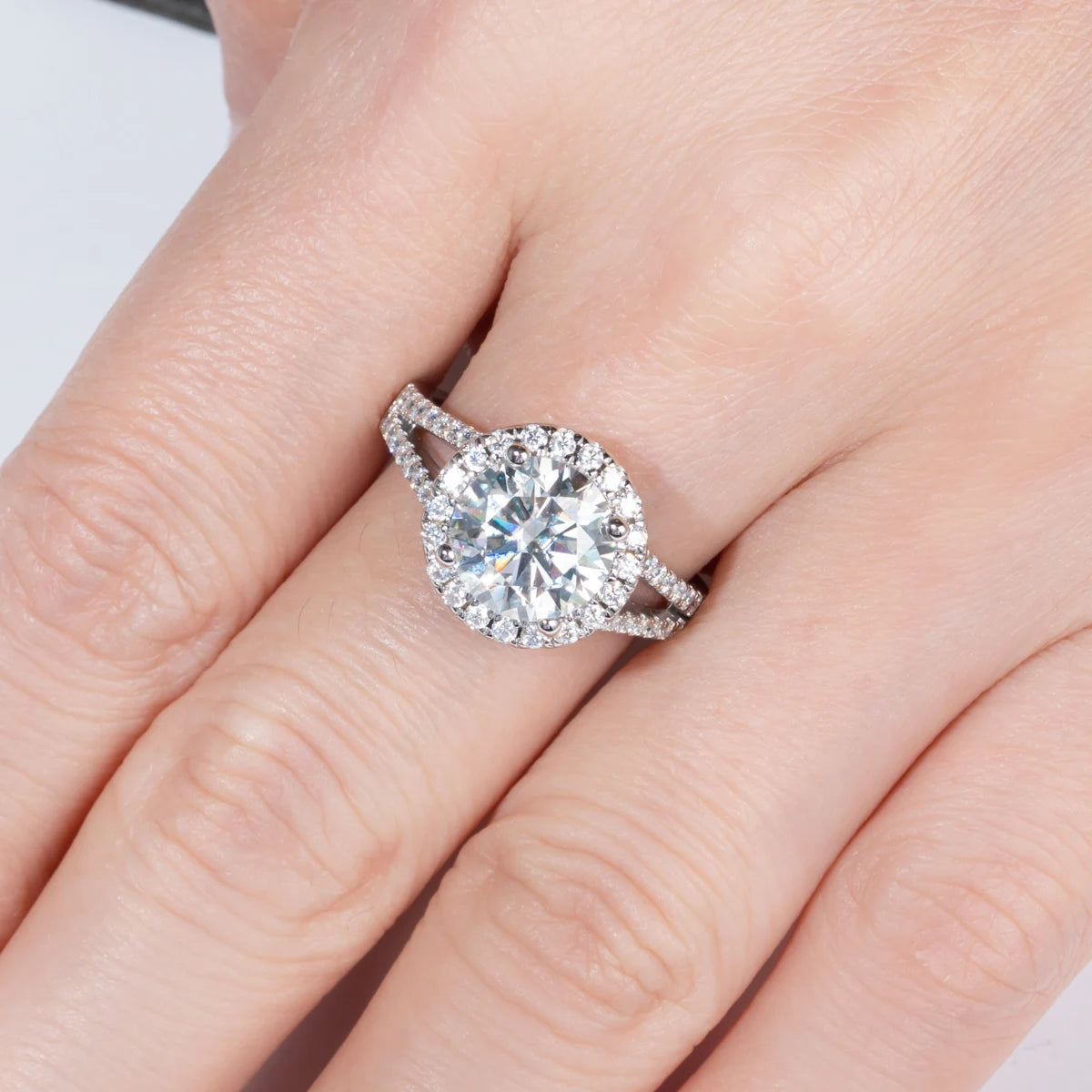 Moissanite Halo Engagement Rings: Stunning Beauty & Affordability