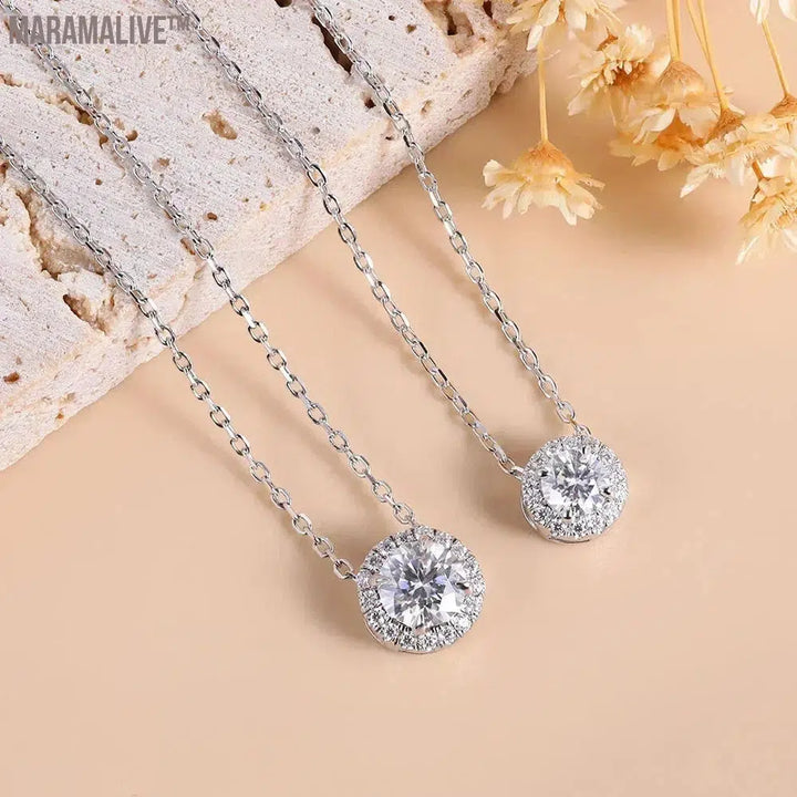 Moissanite Necklace 0.5ct/1ct D Color Round Cut Pendant 18K White Gold Plated Adjustable 925 Sterling Silver Fine Jewelry