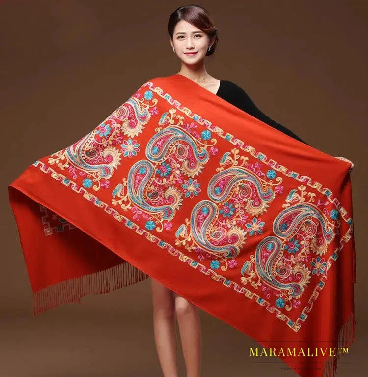 New Arrival Shawl Women Embroider Flower Scarf Pashmina Cashmere Scarf Winter Warm Fine Tassels Scarf Shawl Fashion Shawl Scarve