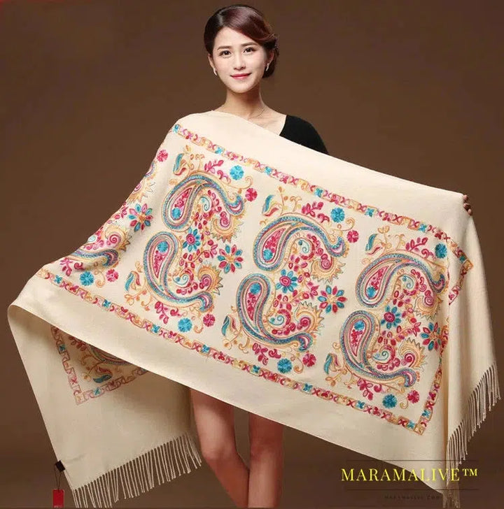 New Arrival Shawl Women Embroider Flower Scarf Pashmina Cashmere Scarf Winter Warm Fine Tassels Scarf Shawl Fashion Shawl Scarve