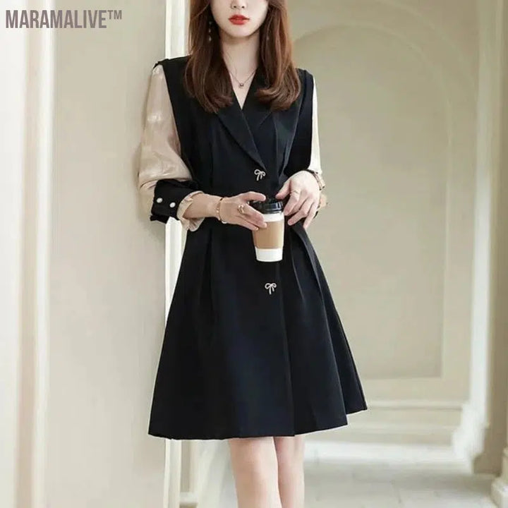 New Autumn/Winter Edition Minimalist Elegant Dress Long Sleeve V-neck Spliced Button Women's Medium Length Dress