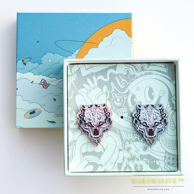 Original White Tiger Metal Design Brooch