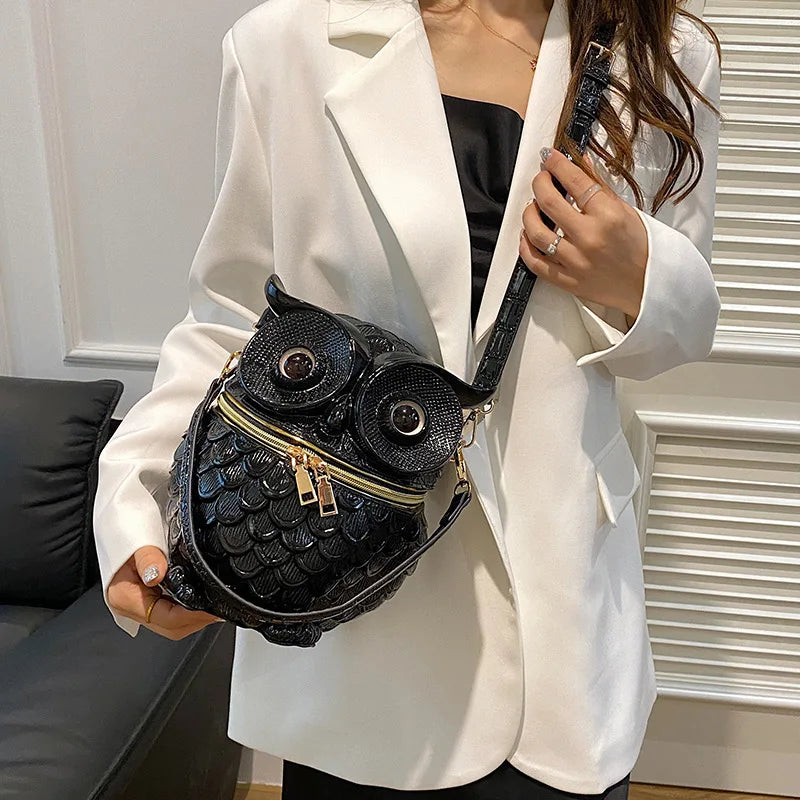 Owl Gothic Luxury Design Crossbody Bag for Women – High Quality Leather Round Bag with Unusual and Trendy Personality