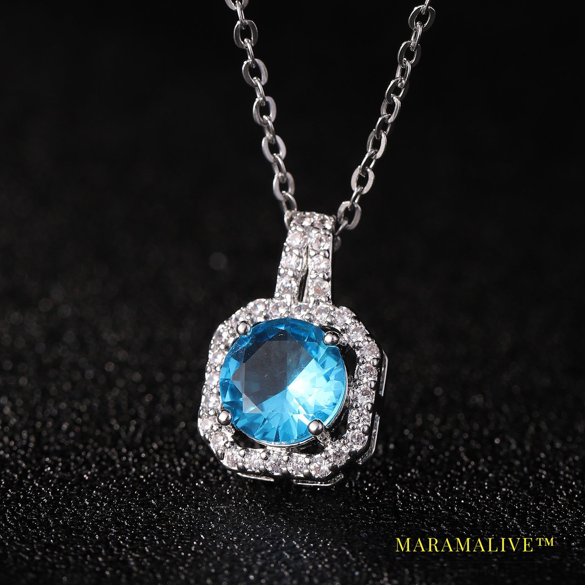 Perfume Bottle Pendant Necklace Women's Full Diamond