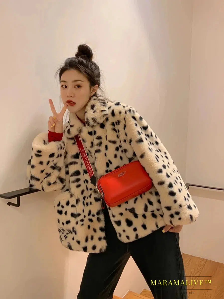 Plush jacket women winter short 2021 new version of loose lamb wool faux fur leopard print fur coat women winter