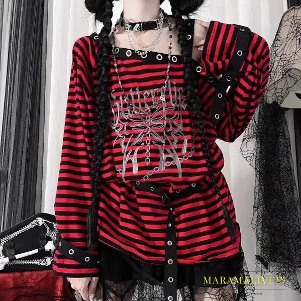 Punk Striped Print T Shirts Y2k Gothic Girls Off Shoulder Blue Red Loose Butterfly Letter 2000s Subculture Grunge Tees