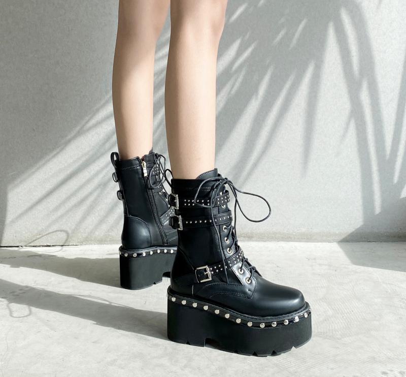 Punk Studded Platform And Fleece Boots