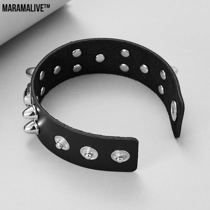 Round Rivet Gothic Bracelet Hip Hop Dark Skull Head Leather Bracelet