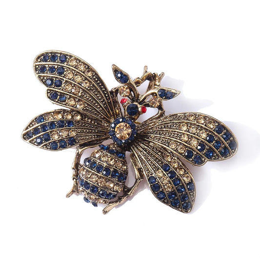 Vintage Insect Jewelry Shiny Zircon Butterfly Brooches Retro Pins Rhinestone Delicate Moth Brooches Pin