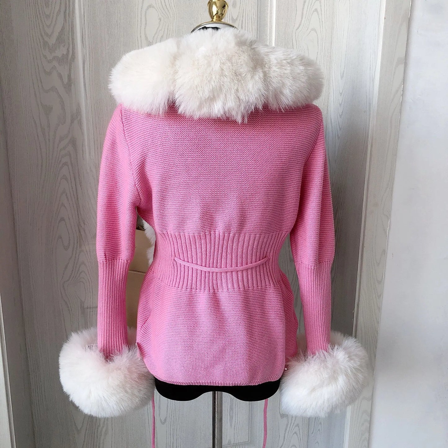 Women Faux Fur Knit Sweater cardigan Spring Autumn elegant Knitted sweater with faux fox fur collar Ladies Fashion Coat fur coat