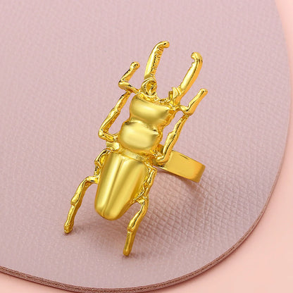Retro Simulated Beetle Ring for Women Vintage Punk Beatles Shaped Insect Metal Rings Gift for Boyfriends Jewelry 2023 Trend