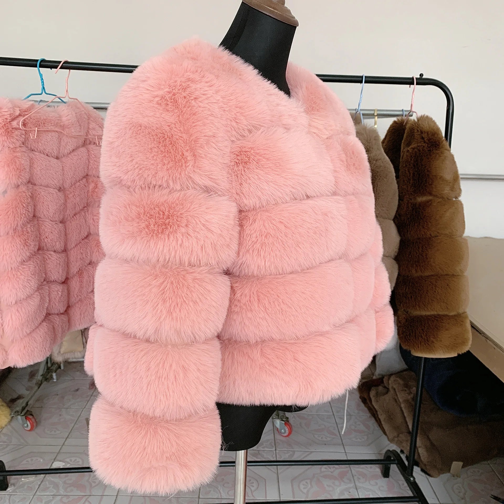 Womens faux fur coat Autumn Winter High Quality Faux Fox Fur Coat fluffy coat fur elegant faux fur 7xl plus size women clothing