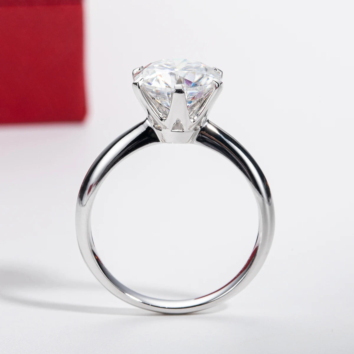 Moissanite White Gold Rings: Affordable & Durable Luxury Jewelry