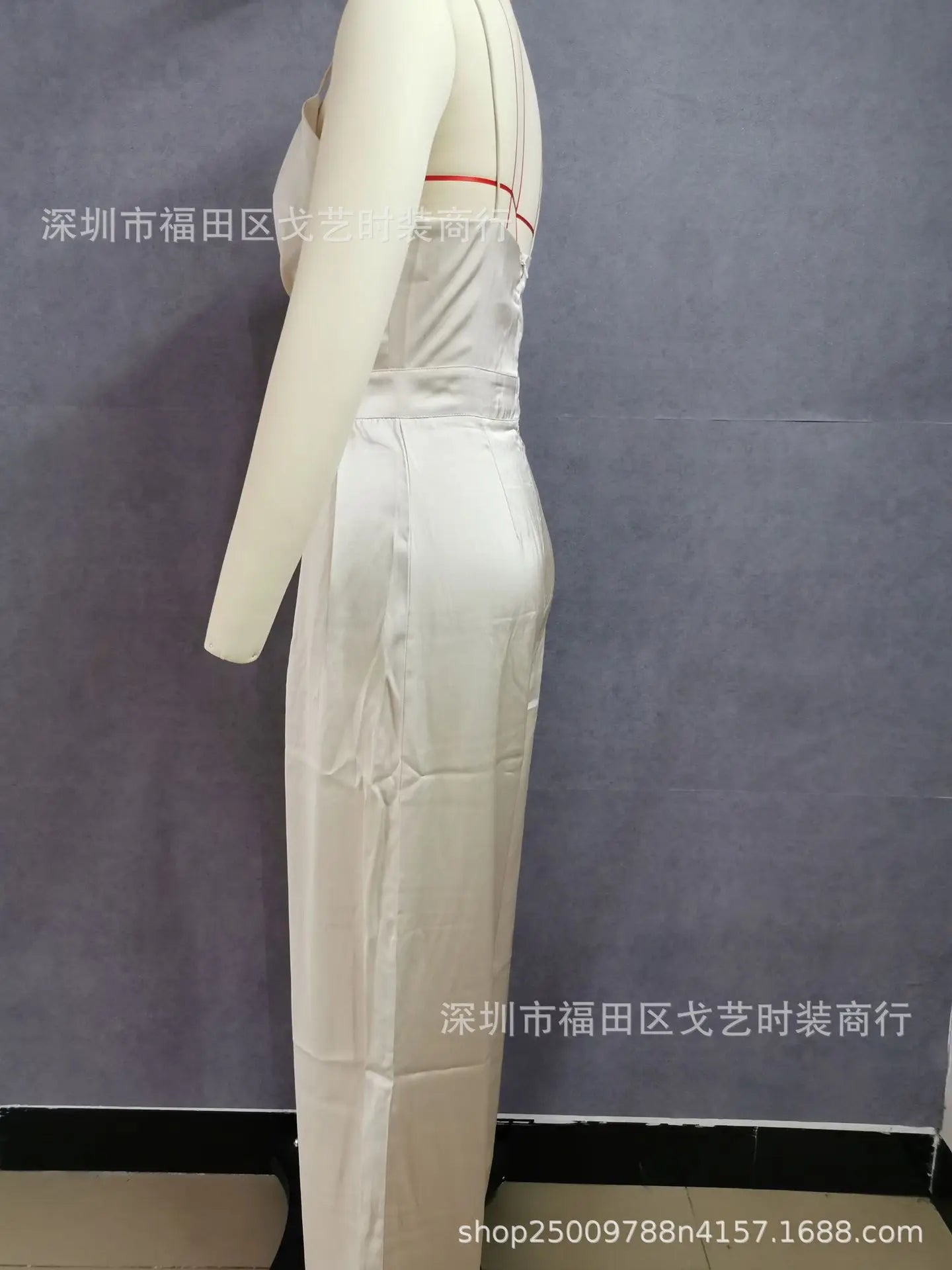 Elegant chic women's sleeveless jumpsuit