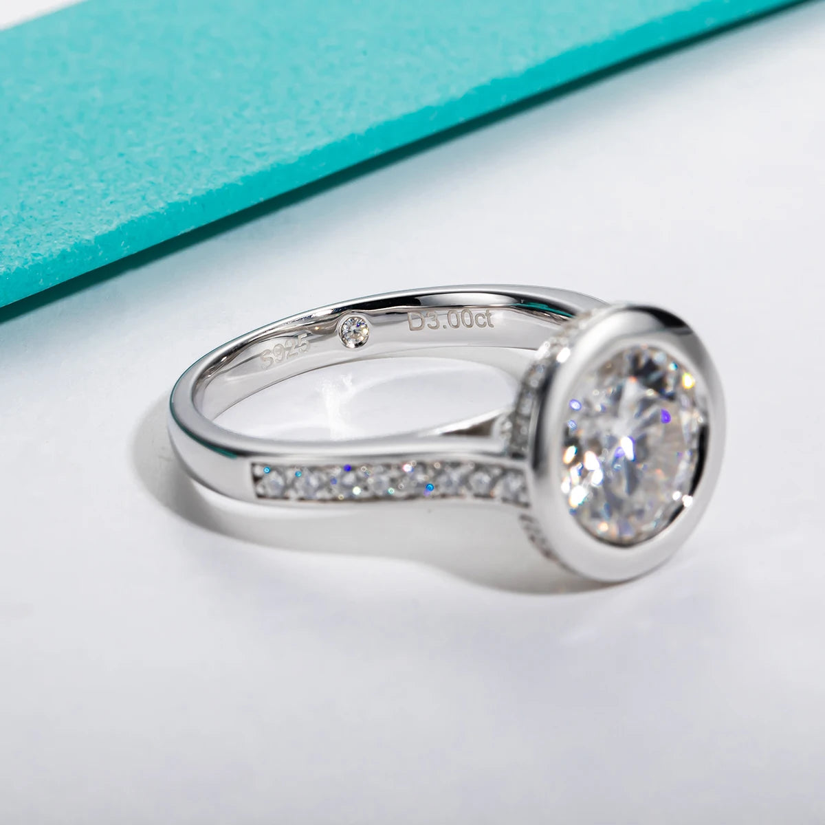Brilliant Moissanite Silver Engagement Rings