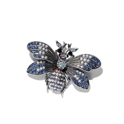 Vintage Insect Jewelry Shiny Zircon Butterfly Brooches Retro Pins Rhinestone Delicate Moth Brooches Pin