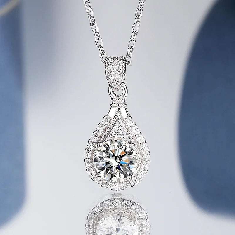 "Round Cut Moissanite Pendant Necklace in Sterling Silver"