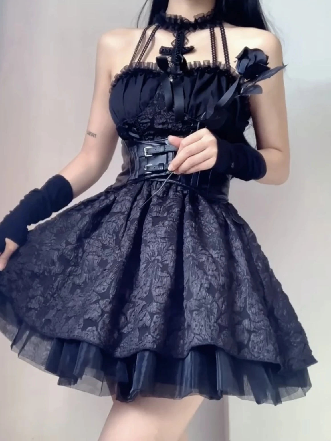 Gothic Lolita Costumes Ideal for Halloween Festivities