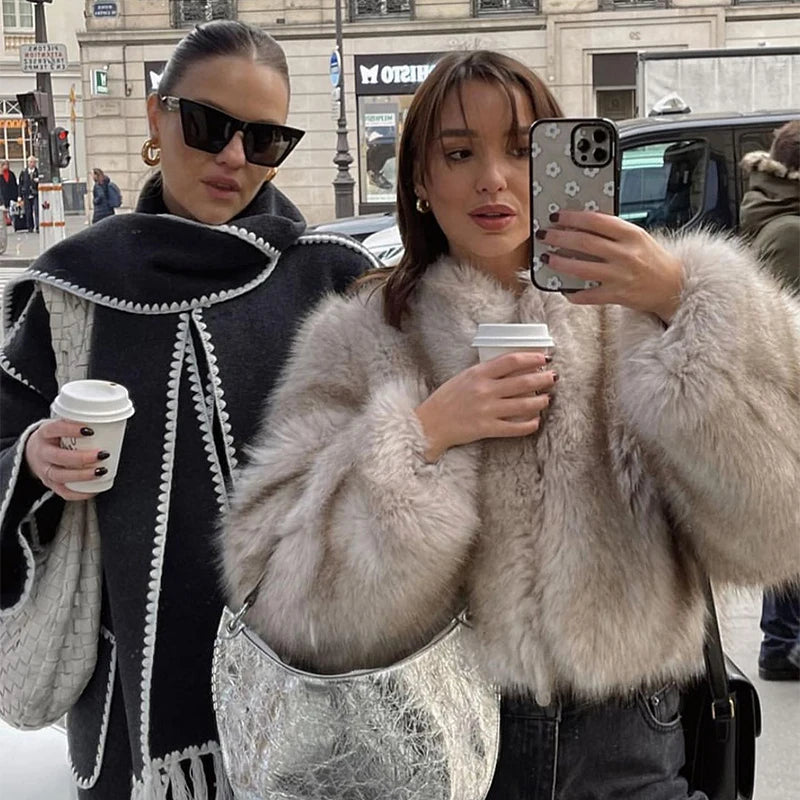 Iconic Street Fashion Week Luxury Brand Gradient Cropped Faux Fur Coat Women Winter 2023 Hot Cool Girls Fluffy Short Fur Jacket