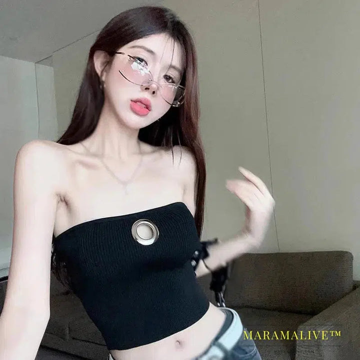 Slim Sexy American Retro Fashion Expose Navel Knitted Dopamine Sleeveless Camisole Women's Tops Metal Hole