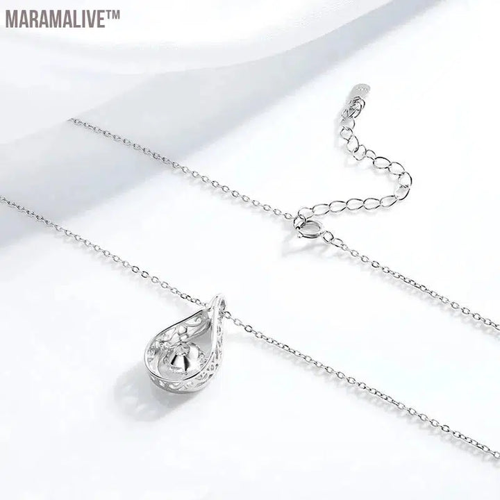 Sparkling Round Cut Moissanite Necklace Pendant - Elegant Jewelry