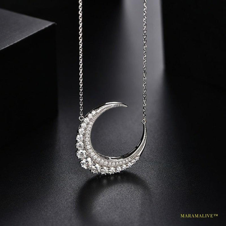 Sterling Silver Moissanite Crescent Moon Clavicle Necklace: An Epitome of Precious Lab-Made Diamond Jewelry