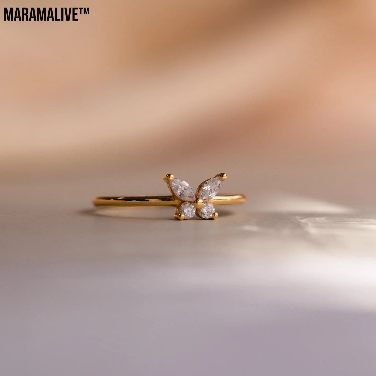 Sweet Full Diamond Butterfly Ring Minimalist Style