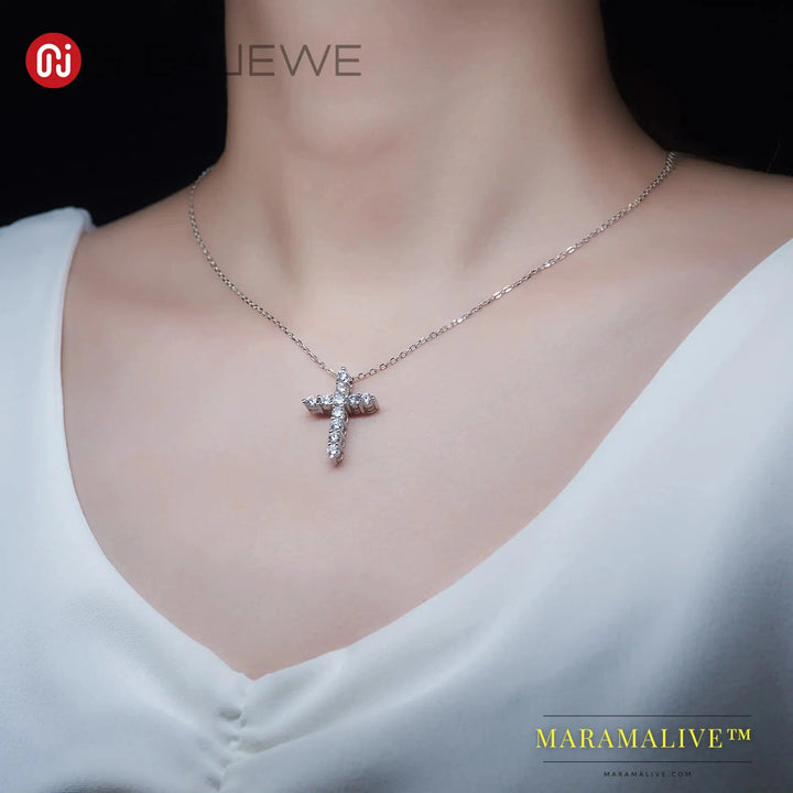 Total 1.1ct 3mmX11 Round Cut D VVS1 Moissanite 925 Silver Christian Religious Cross Pendant Necklace Woman Girl Gift