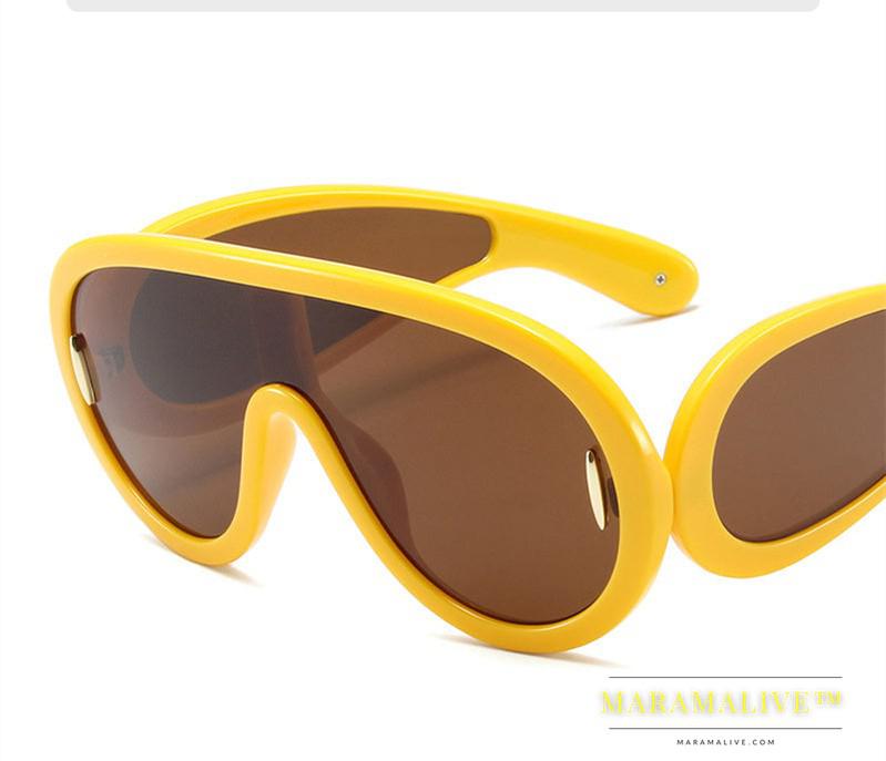 Trendy Fashion Large Rim One-piece Sunglasses For Women