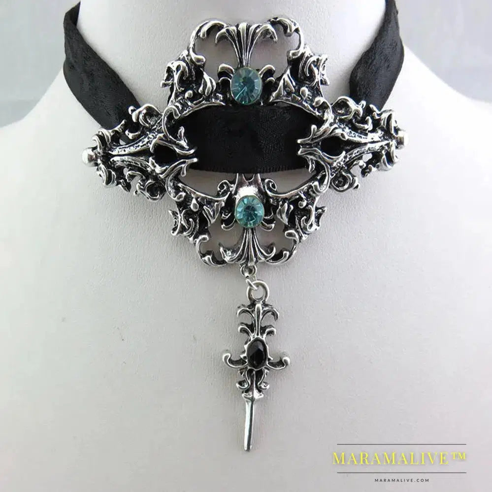 Unique Gothic Punk Sexy Black Lace Pendant Necklace Fashion Trend Women Choker Graceful Joker Halloween Jewelry Accessories 2020