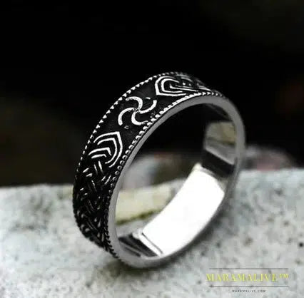 Updated Designs 316L Stainless Steel High Quality Ring Gothic Chain Knitting Ring For Men Personality Retro Jewelry