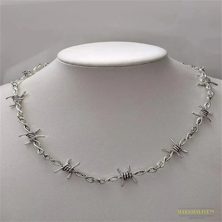 Vintage Unisex Brambles Iron Choker: Gothic Punk Style Barbed Wire Necklace