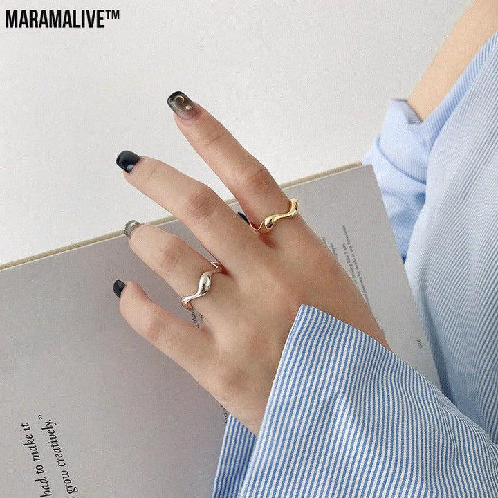 Wavy Glossy Women's Ring