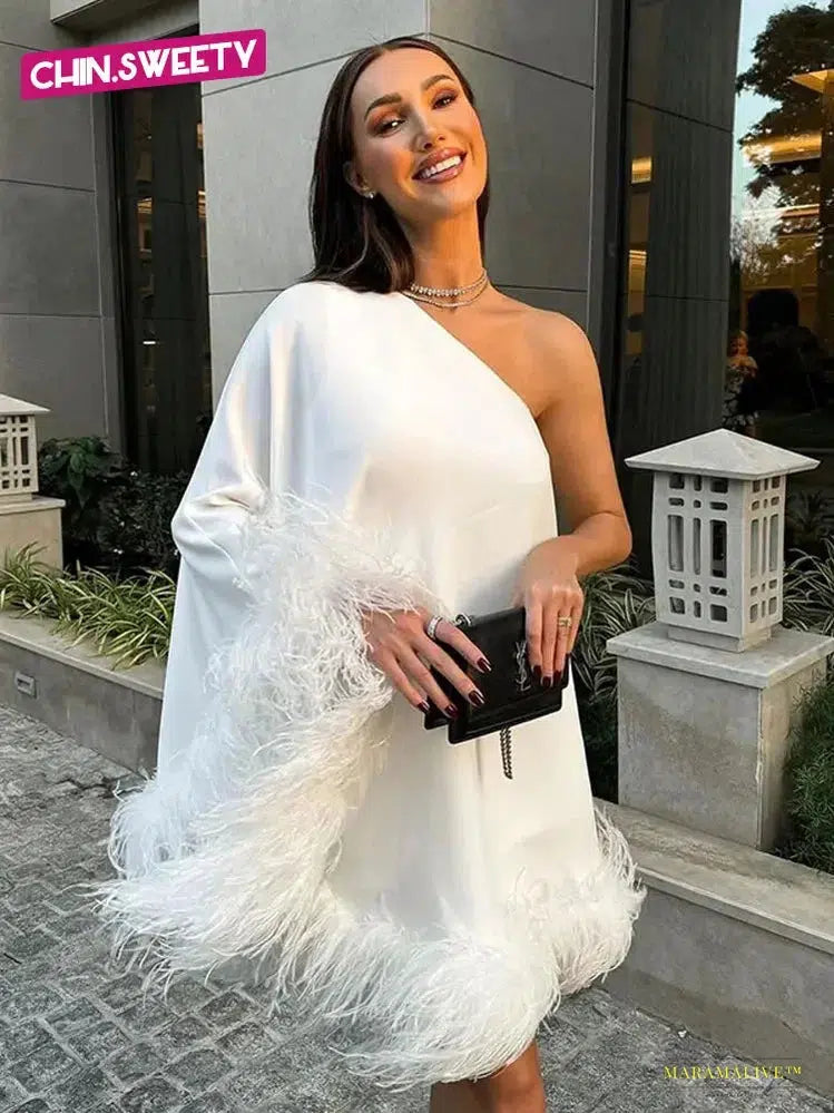 Women One Shoulder Feather Spliced Mini Dress Sexy Backless Long Sleeves Loose Vestidos Elegant Fashion Party Club Robes 2024