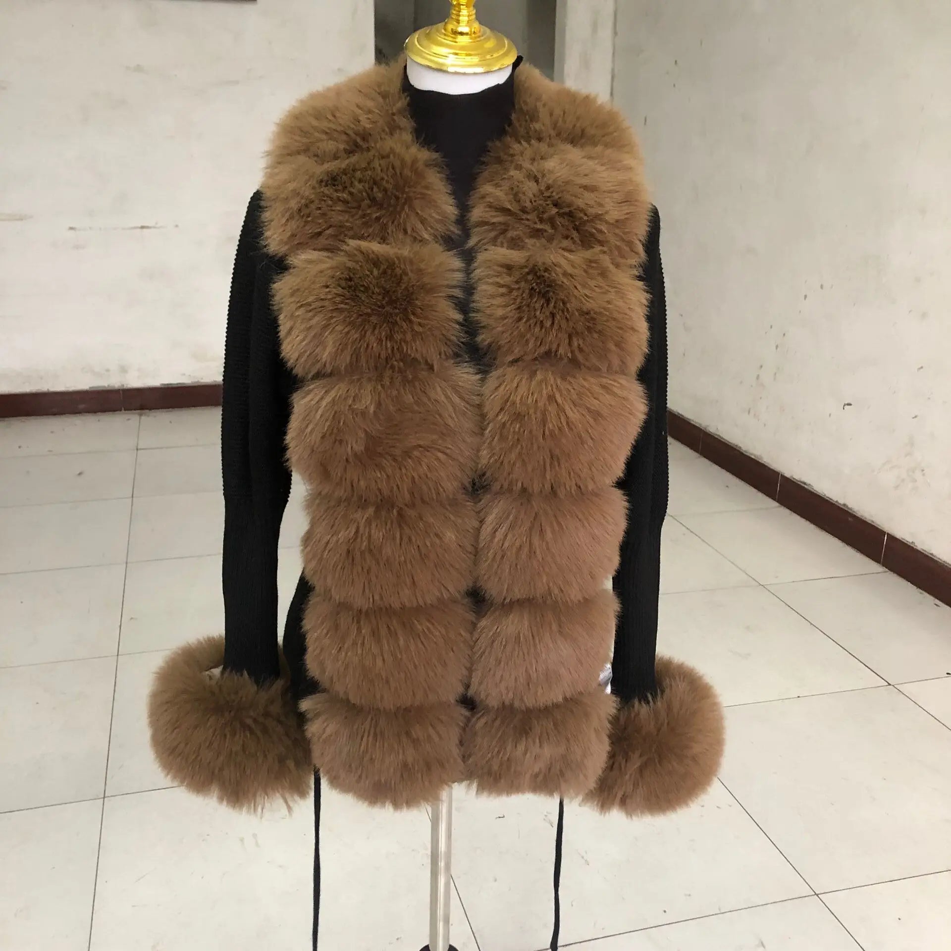 Women's Cropped Sweater Cardigan Spring Autumn Hot Sale Faux Fur Knit Sweater Cardigan with Faux Fox Fur Fur Collar Ladies Coat