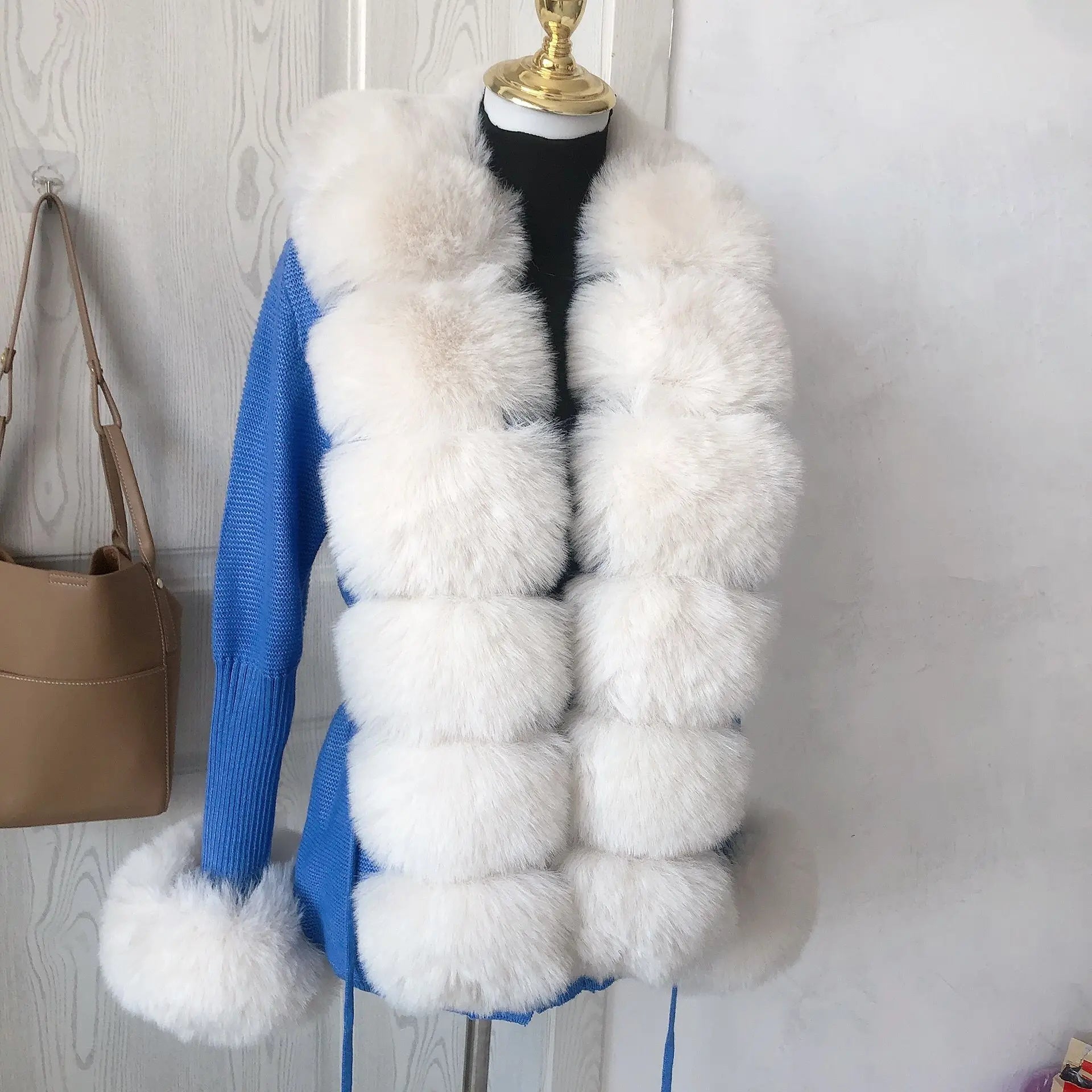 Women's Cropped Sweater Cardigan Spring Autumn Hot Sale Faux Fur Knit Sweater Cardigan with Faux Fox Fur Fur Collar Ladies Coat