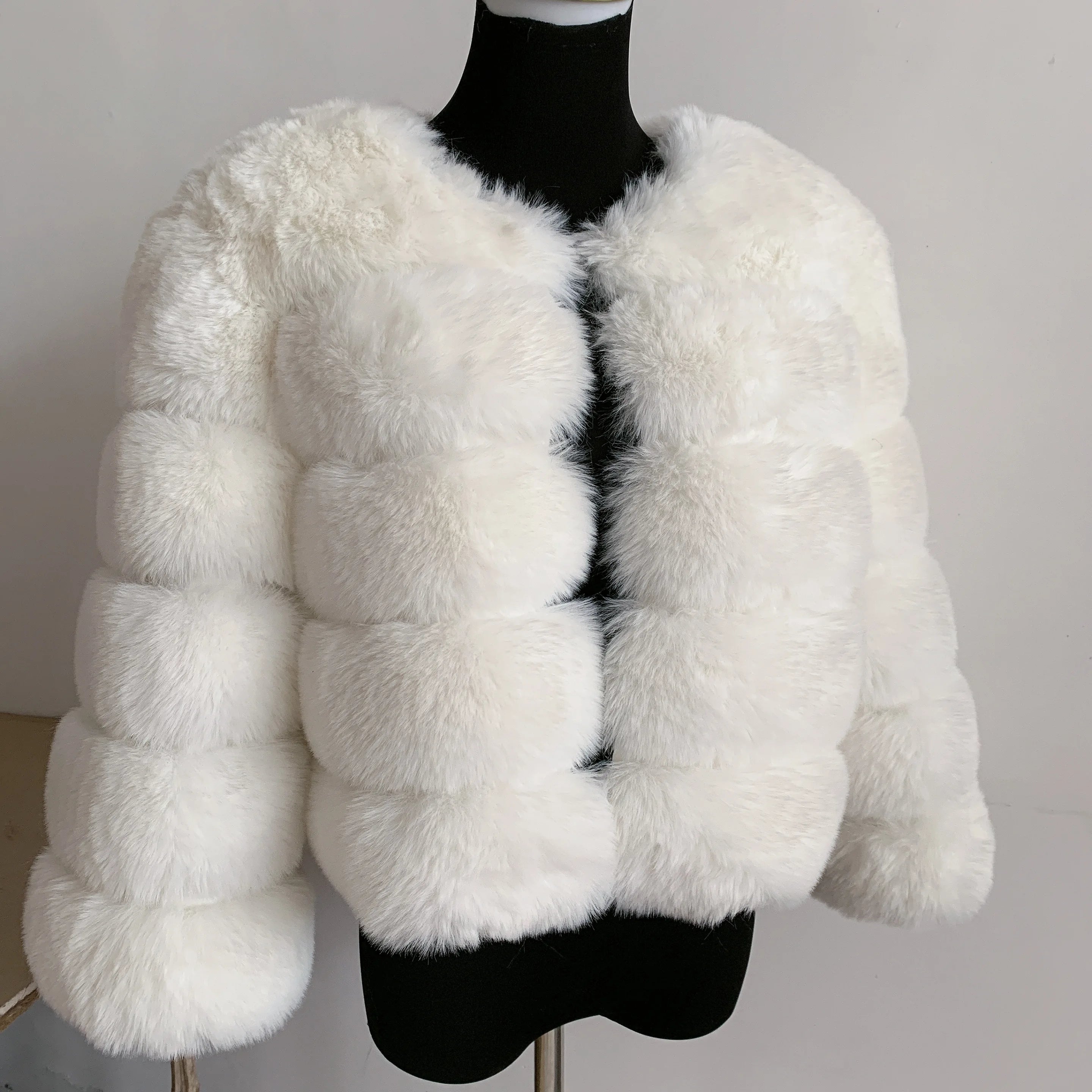 Womens faux fur coat Autumn Winter High Quality Faux Fox Fur Coat fluffy coat fur elegant faux fur 7xl plus size women clothing