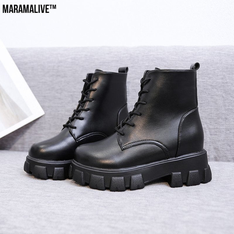 Women's platform boots