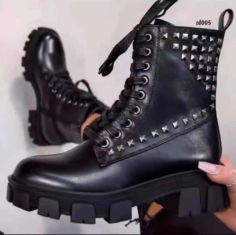 Studded Round Toe Boots Women's Plus Size Short Boots
