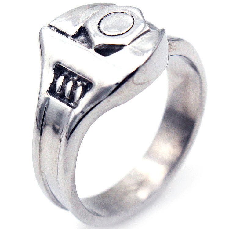 A Maramalive™ silver ring with a wrench on it.