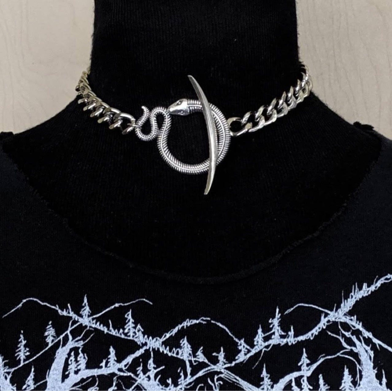 Exaggerated Personalized Punk OT Buckle Snake Thorns Fashion Necklace