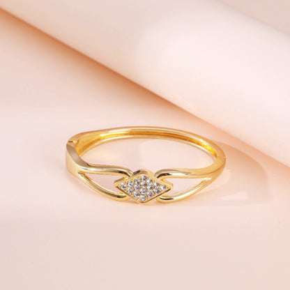 A Maramalive™ Alloy Bracelet with diamonds.