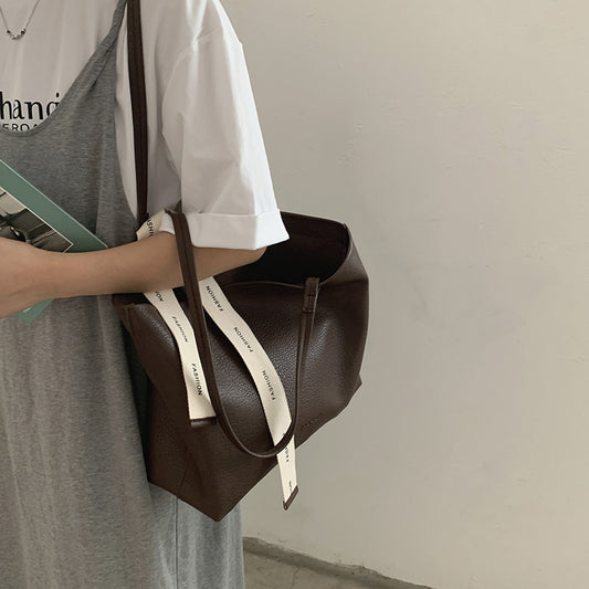 Women's Simple Retro Leather Shoulder Bag