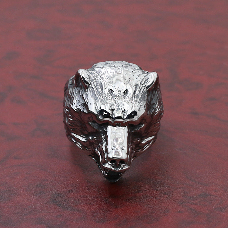 A Maramalive™ men's stainless steel ring with a Wolf Head on it.